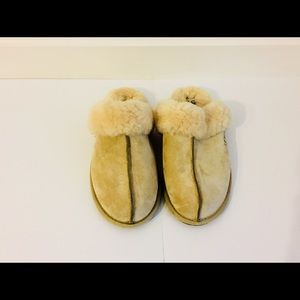 Brand New Women’s UGG Scuffette II Slipper-US10